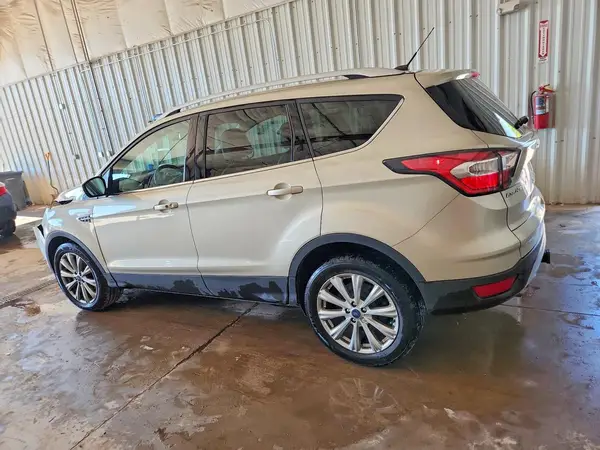 1FMCU0J90HUB01571 2017 FORD ESCAPE - Image 2