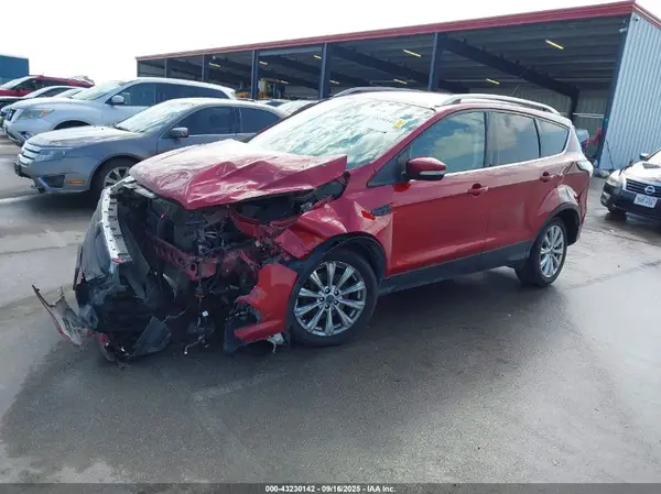 1FMCU0J90HUC99312 2017 FORD ESCAPE - Image 2