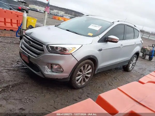 1FMCU0J90JUC06262 2018 FORD ESCAPE - Image 2