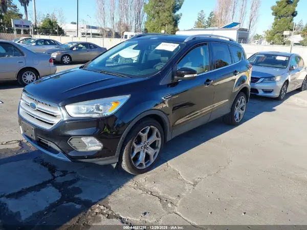 1FMCU0J90KUA81569 2019 FORD ESCAPE - Image 2