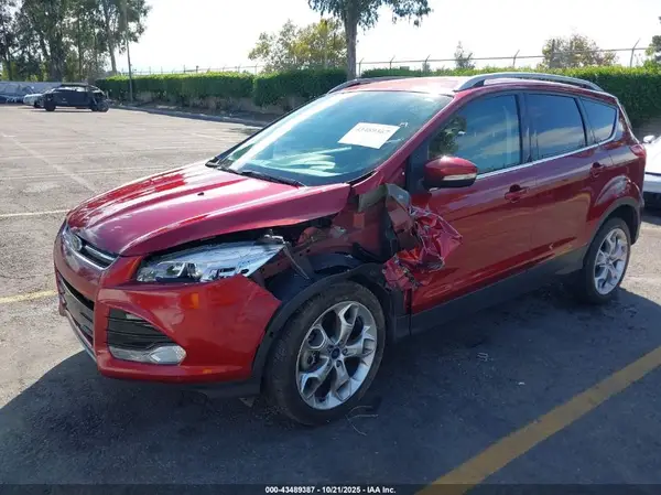 1FMCU0J91GUA39760 2016 FORD ESCAPE - Image 2