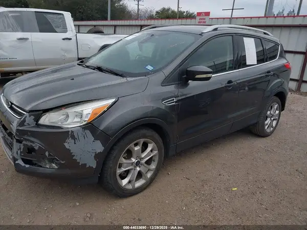 1FMCU0J91GUC41563 2016 FORD ESCAPE - Image 2
