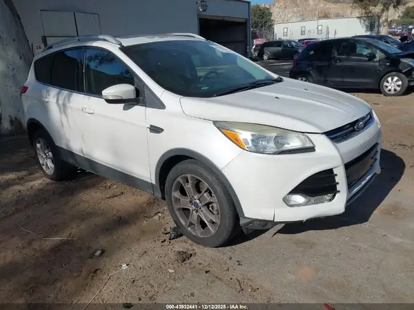 1FMCU0J91GUC42891 2016 FORD ESCAPE - Image 1