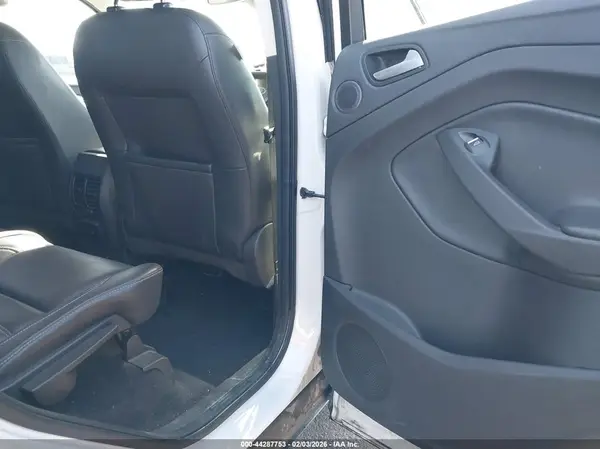 1FMCU0J91HUA13726 2017 FORD ESCAPE - Image 8