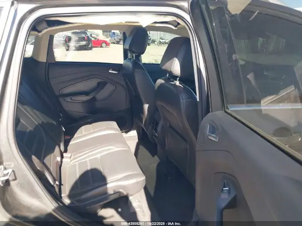 1FMCU0J91HUA93576 2017 FORD ESCAPE - Image 8
