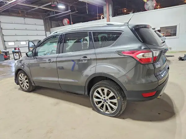 1FMCU0J91HUB56742 2017 FORD ESCAPE - Image 2