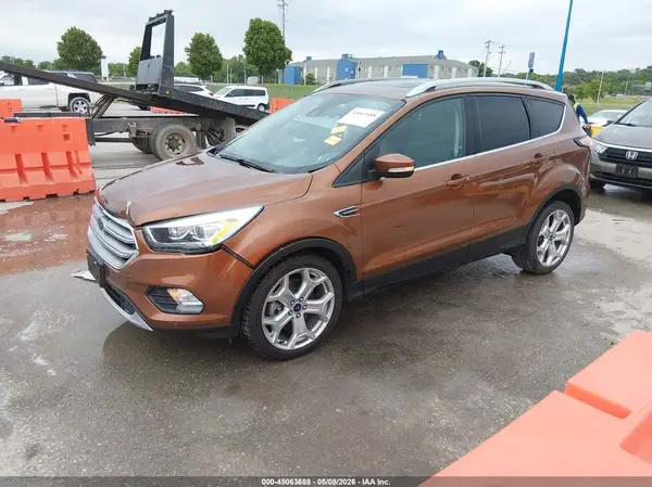 1FMCU0J91HUB59012 2017 FORD ESCAPE - Image 2