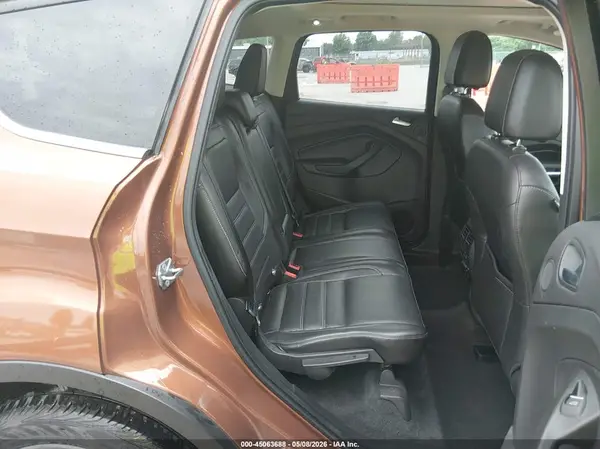 1FMCU0J91HUB59012 2017 FORD ESCAPE - Image 8