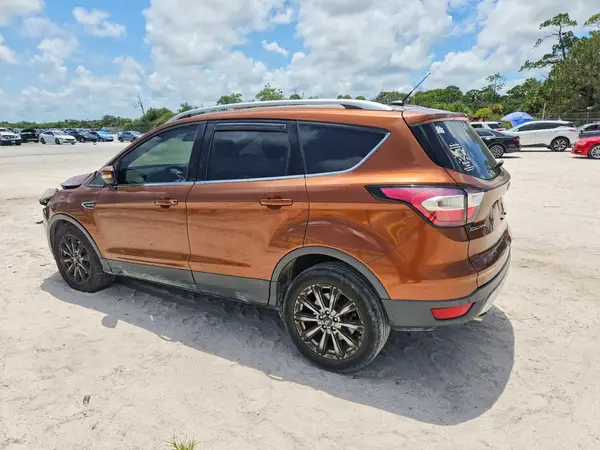 1FMCU0J91HUB74383 2017 FORD ESCAPE - Image 2