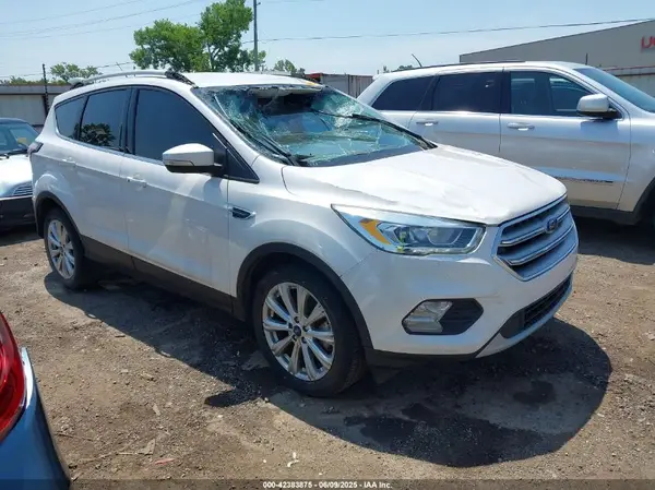1FMCU0J91HUB79745 2017 FORD ESCAPE - Image 1