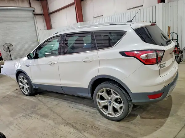 1FMCU0J91HUC92854 2017 FORD ESCAPE - Image 2