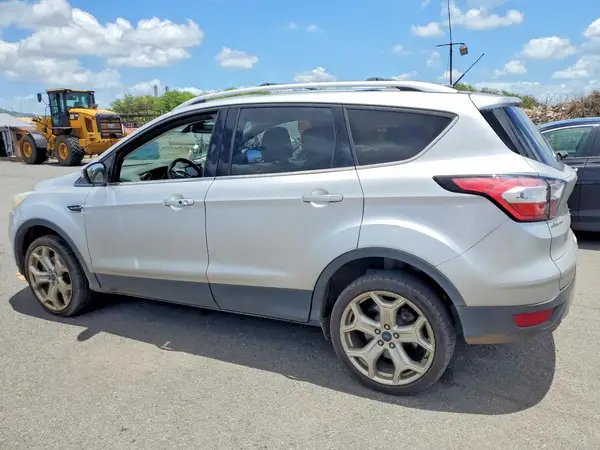 1FMCU0J91HUD12598 2017 FORD ESCAPE - Image 2