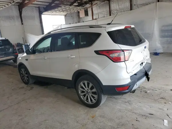 1FMCU0J91HUD92047 2017 FORD ESCAPE - Image 2