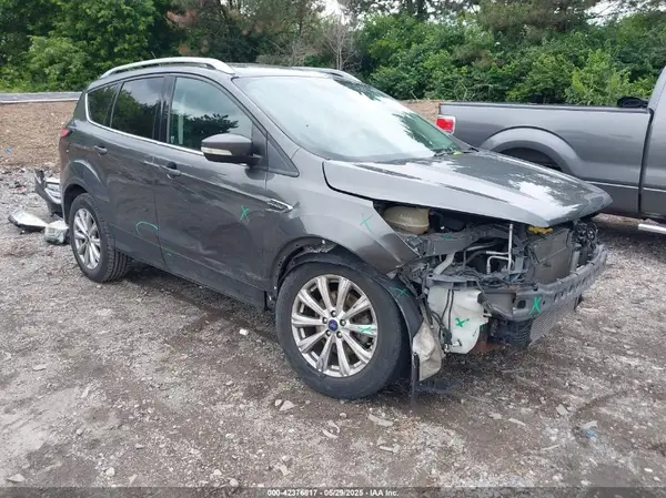 1FMCU0J91HUF10355 2017 FORD ESCAPE - Image 1