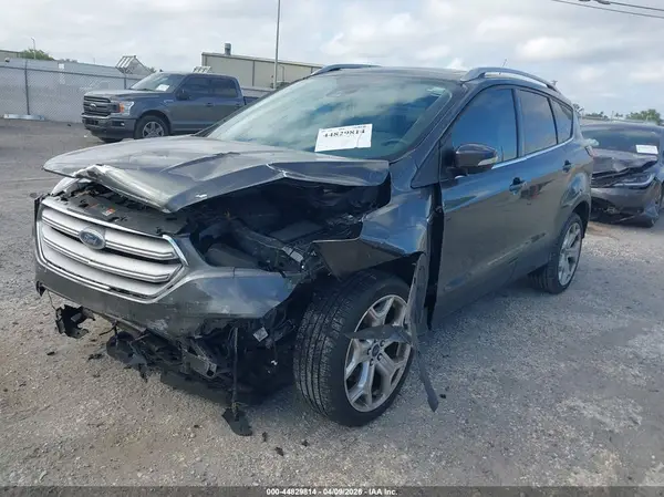 1FMCU0J91KUA12504 2019 FORD ESCAPE - Image 2
