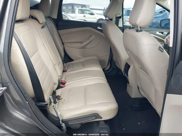 1FMCU0J91KUA12504 2019 FORD ESCAPE - Image 8