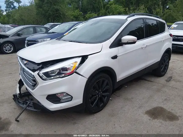 1FMCU0J91KUC52975 2019 FORD ESCAPE - Image 2
