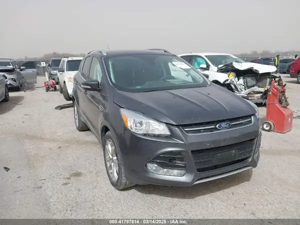 1FMCU0J92GUB06673 2016 FORD ESCAPE - Image 1
