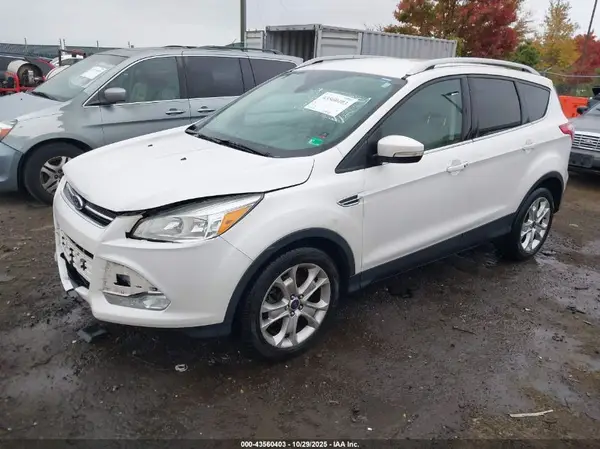 1FMCU0J92GUB12067 2016 FORD ESCAPE - Image 2