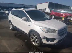 1FMCU0J92HUA99290 2017 FORD ESCAPE