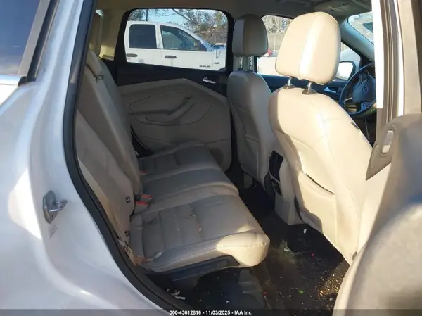 1FMCU0J92HUC04815 2017 FORD ESCAPE - Image 8