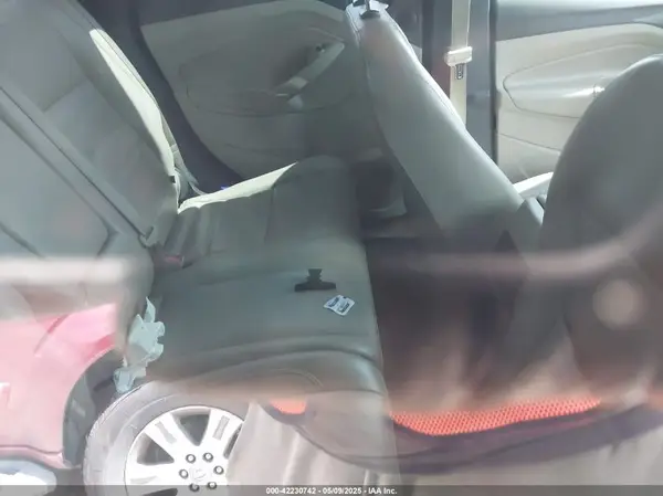 1FMCU0J92HUC04877 2017 FORD ESCAPE - Image 8
