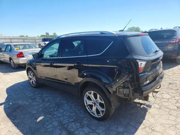 1FMCU0J92HUC22117 2017 FORD ESCAPE - Image 2