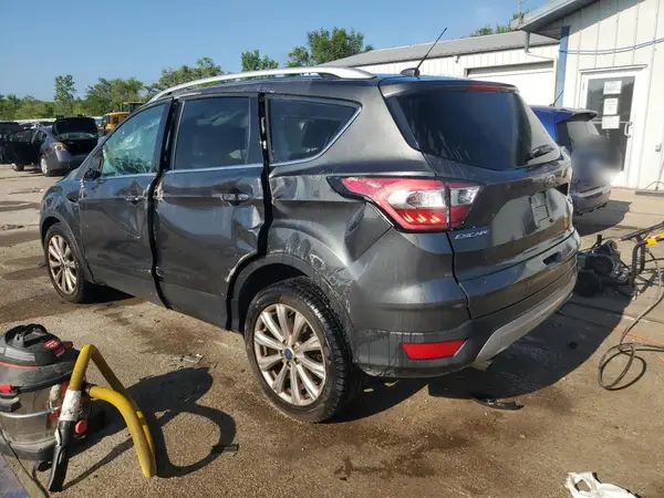 1FMCU0J92HUD51233 2017 FORD ESCAPE - Image 2