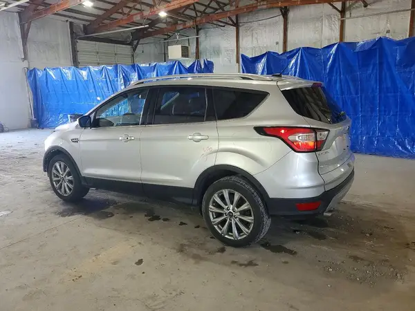 1FMCU0J92HUF04726 2017 FORD ESCAPE - Image 2