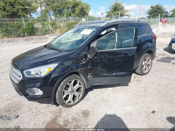 1FMCU0J92KUA51117 2019 FORD ESCAPE - Image 2