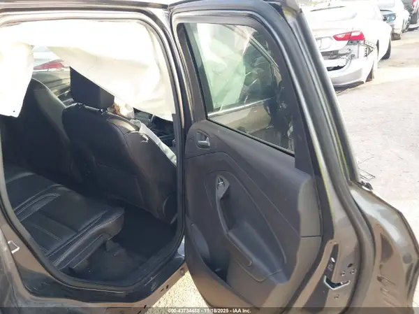 1FMCU0J92KUA62442 2019 FORD ESCAPE - Image 8