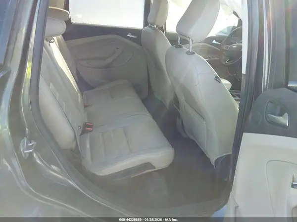 1FMCU0J92KUB57907 2019 FORD ESCAPE - Image 8