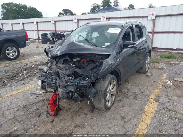 1FMCU0J92KUC27518 2019 FORD ESCAPE - Image 2