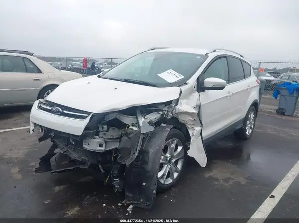 1FMCU0J93GUB65988 2016 FORD ESCAPE - Image 2