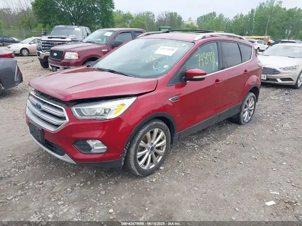 1FMCU0J93HUA25876 2017 FORD ESCAPE - Image 2