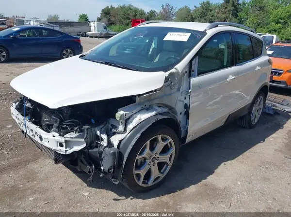 1FMCU0J93HUA48123 2017 FORD ESCAPE - Image 2