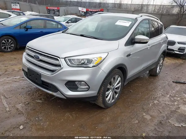 1FMCU0J93HUA63009 2017 FORD ESCAPE - Image 2
