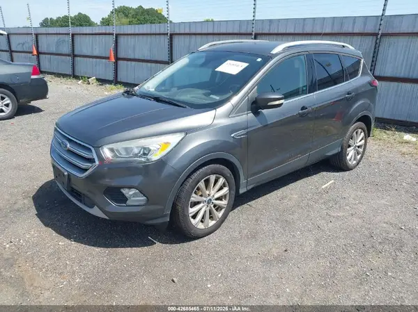 1FMCU0J93HUA64824 2017 FORD ESCAPE - Image 2