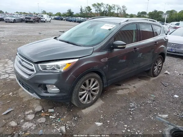 1FMCU0J93HUB62140 2017 FORD ESCAPE - Image 2