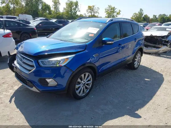 1FMCU0J93HUC13443 2017 FORD ESCAPE - Image 2