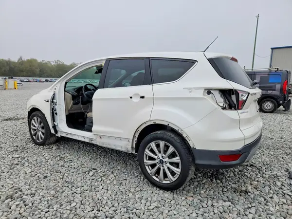 1FMCU0J93HUC44174 2017 FORD ESCAPE - Image 2
