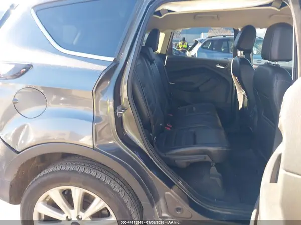 1FMCU0J93HUC88109 2017 FORD ESCAPE - Image 8