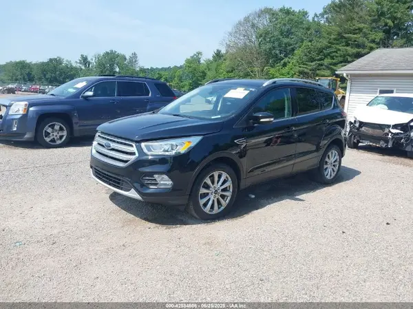 1FMCU0J93HUF10079 2017 FORD ESCAPE - Image 2