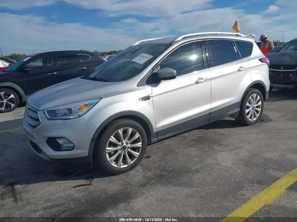 1FMCU0J93JUC45072 2018 FORD ESCAPE - Image 2