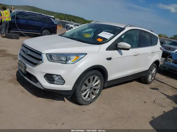 1FMCU0J94HUA64234 2017 FORD ESCAPE - Image 2