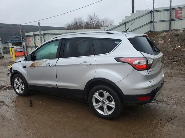 1FMCU0J94HUB31415 2017 FORD ESCAPE - Image 2