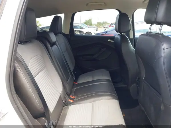1FMCU0J94HUB86043 2017 FORD ESCAPE - Image 8