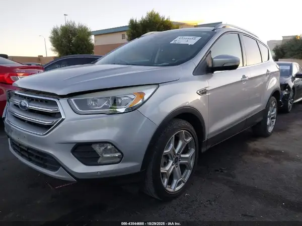 1FMCU0J94HUC80309 2017 FORD ESCAPE - Image 2