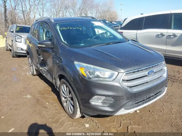 1FMCU0J94HUF10270 2017 FORD ESCAPE - Image 1