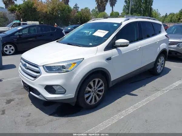 1FMCU0J94JUB26110 2018 FORD ESCAPE - Image 2